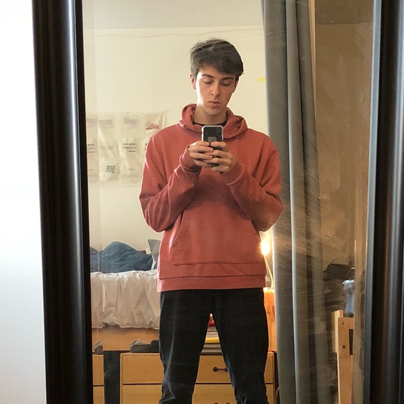 Urban Outfitters Salmon Sweatshirt - Picture 2 of 3